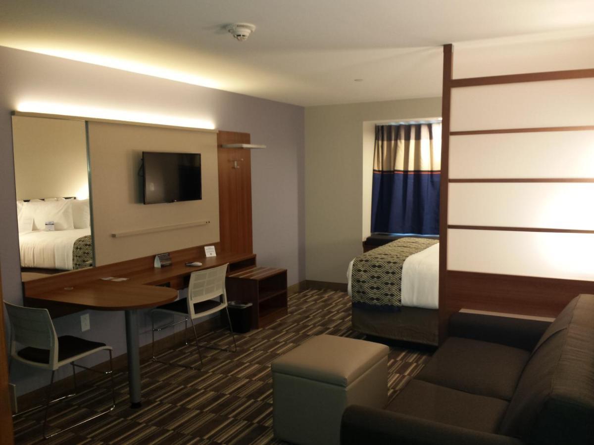Microtel Inn & Suites By Wyndham Philadelphia Airport Ridley Park Szoba fotó